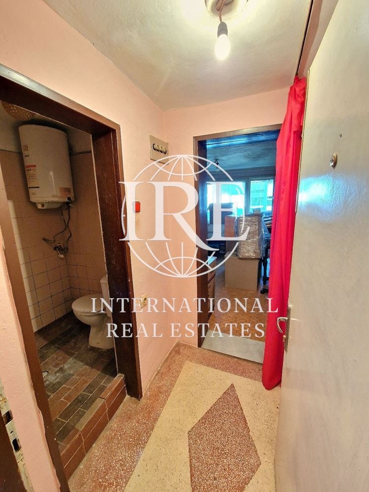 Продава МНОГОСТАЕН, гр. Добрич, Добротица - Варненска, снимка 14 - Апартаменти - 54301089