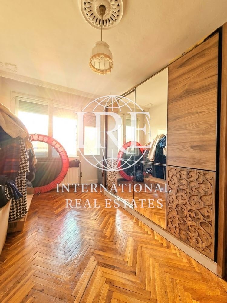 Продава МНОГОСТАЕН, гр. Добрич, Добротица - Варненска, снимка 13 - Апартаменти - 54301089