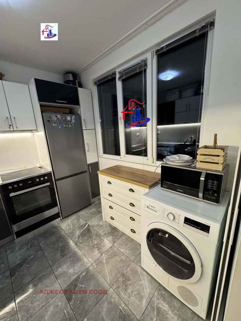 Продава ЕТАЖ ОТ КЪЩА, гр. Шумен, Център, снимка 7 - Етаж от къща - 52720455