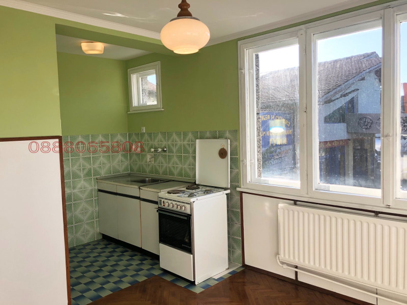 Продава КЪЩА, гр. Перник, Могиличе, снимка 2 - Къщи - 52787978