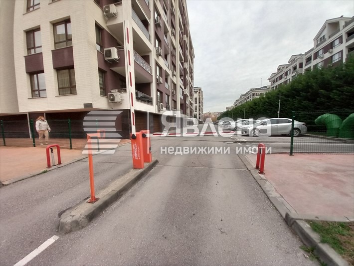 Продава ГАРАЖ, ПАРКОМЯСТО, гр. Пловдив, Тракия