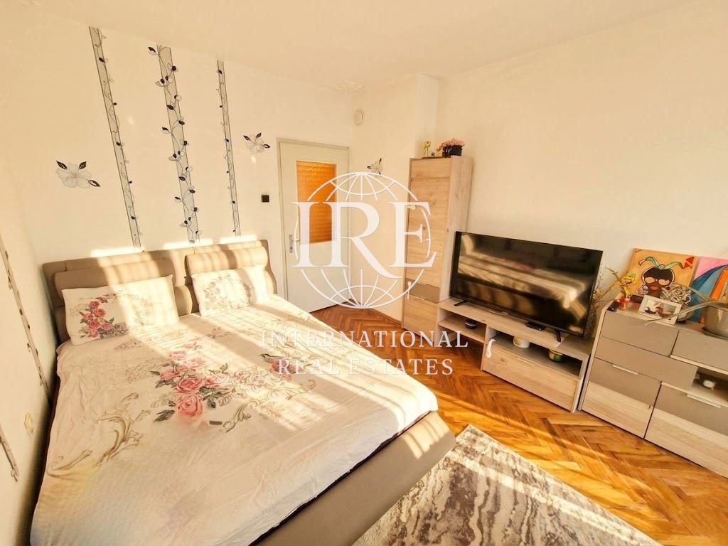 Продава МНОГОСТАЕН, гр. Добрич, Добротица - Варненска, снимка 7 - Апартаменти - 54301089