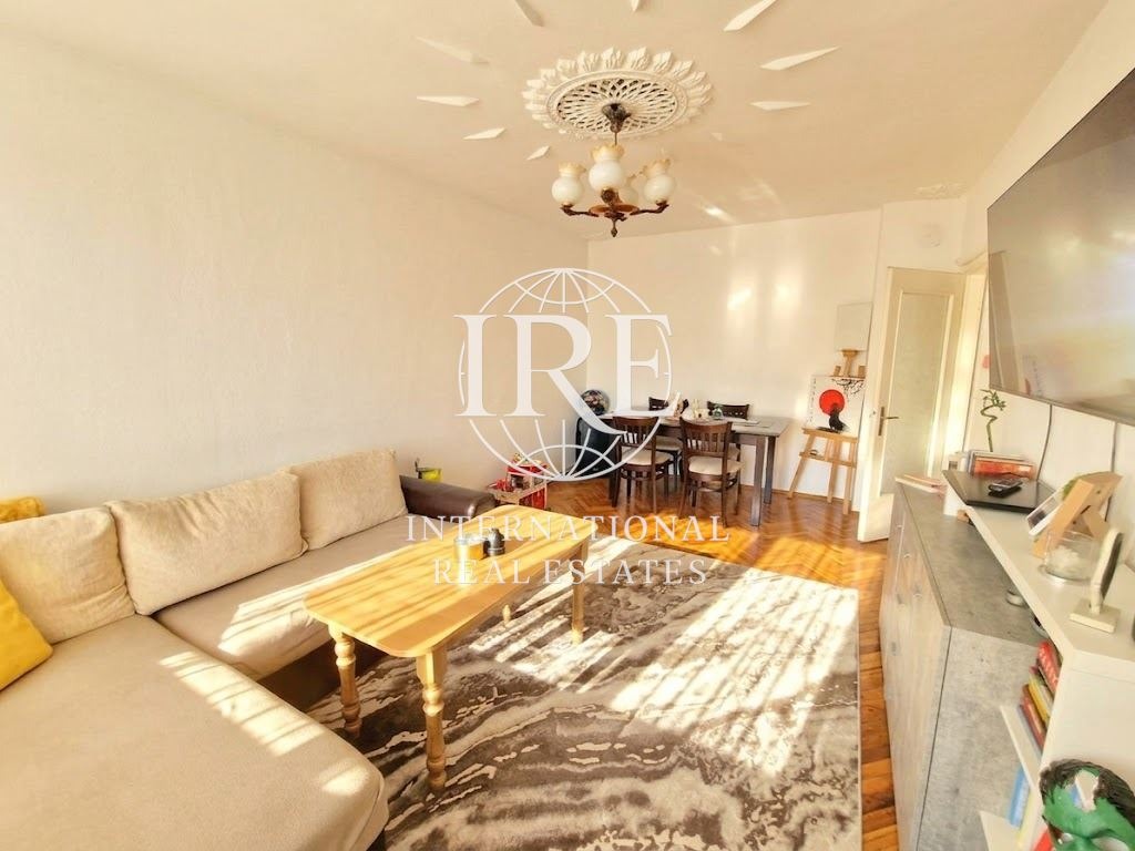 Продава МНОГОСТАЕН, гр. Добрич, Добротица - Варненска, снимка 4 - Апартаменти - 54301089