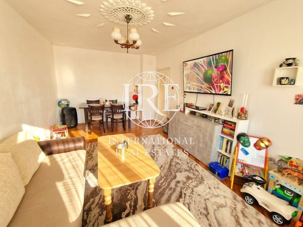 Продава МНОГОСТАЕН, гр. Добрич, Добротица - Варненска, снимка 5 - Апартаменти - 54301089