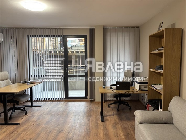 Продава 3-СТАЕН, гр. Пловдив, Център