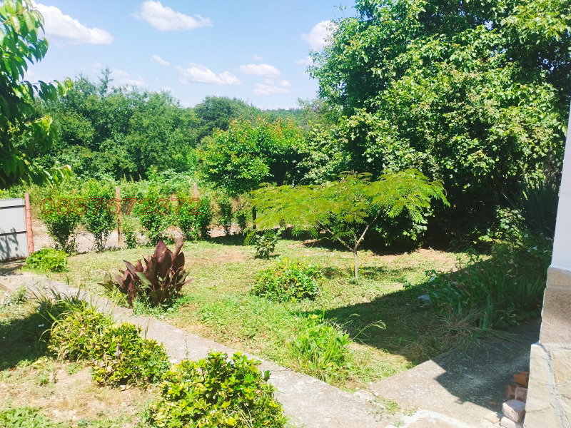 Продава КЪЩА, с. Българи, област Бургас, снимка 16 - Къщи - 52780411