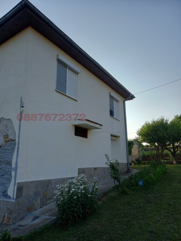 Продава КЪЩА, с. Българи, област Бургас, снимка 2 - Къщи - 52780411