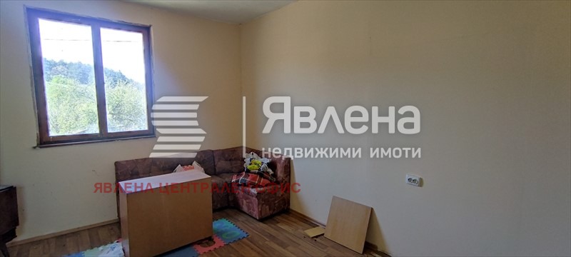 Продава КЪЩА, с. Гълъбник, област Перник, снимка 2 - Къщи - 56048526