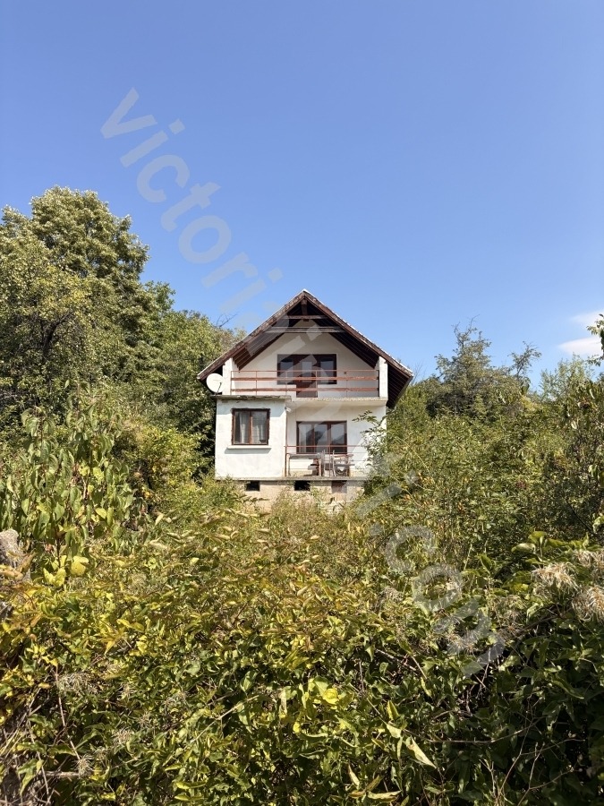 Продава КЪЩА, с. Димитровци, област Велико Търново, снимка 2 - Къщи - 56103734