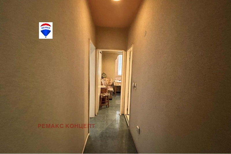 Продава  2-стаен град Шумен , Гривица , 64 кв.м | 41108955 - изображение [10]
