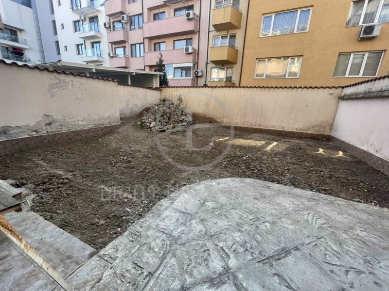 Till salu  Hus Plovdiv , Kamenica 2 , 582 kvm | 49490469 - bild [10]