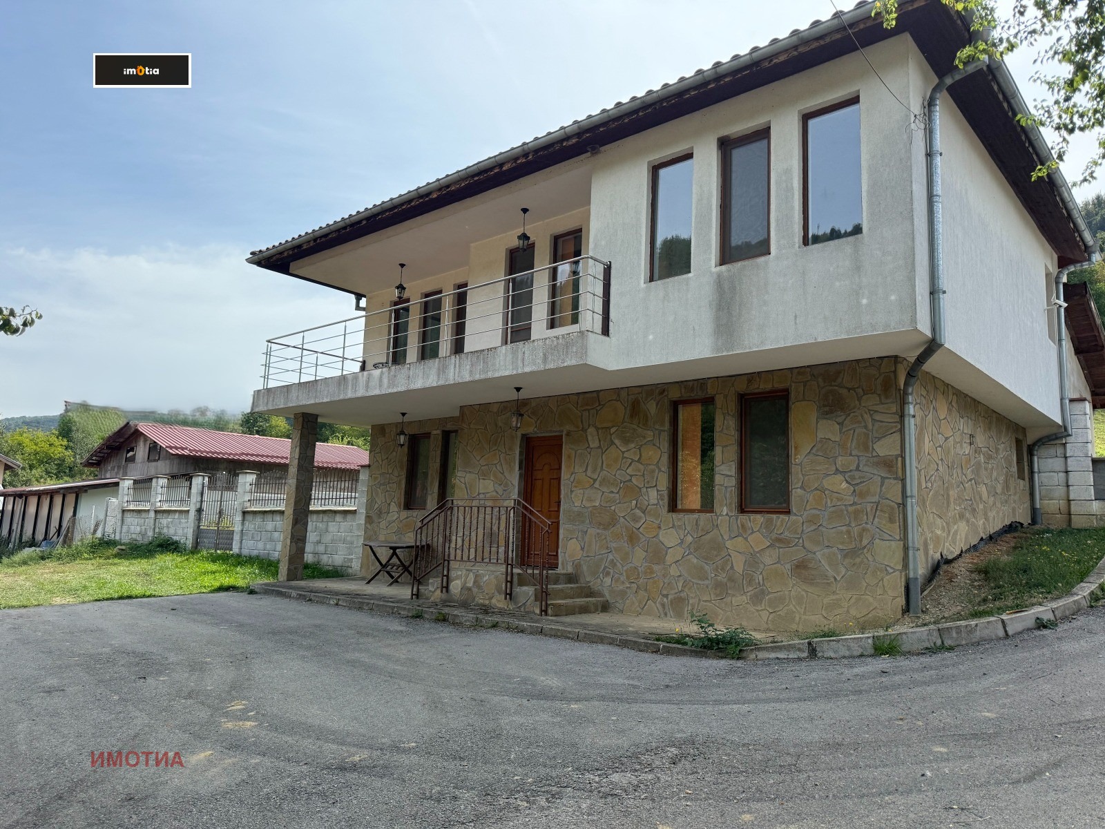 Продава КЪЩА, с. Чифлик, област Ловеч