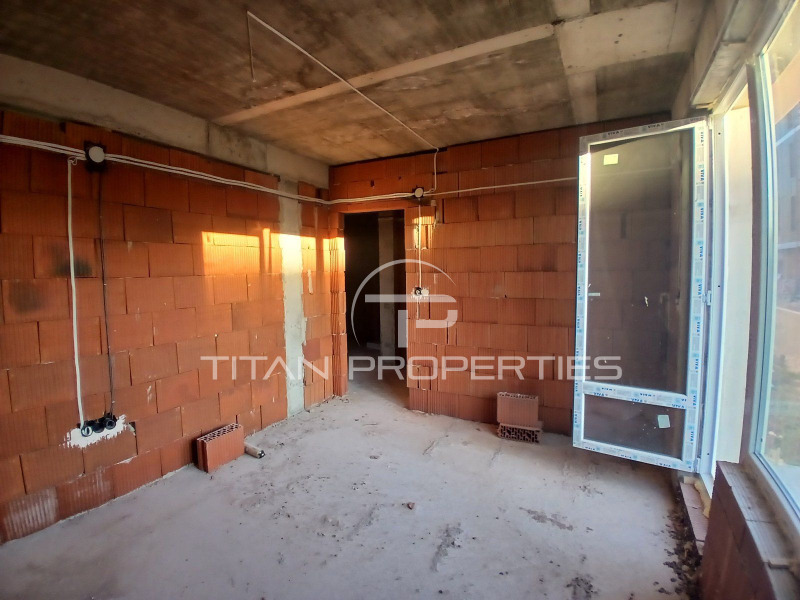 Продава 3-СТАЕН в град Пловдив, Остромила - 86 кв.м / 119 600 € » 233 917.27 лв., ТИТАН ПРОПЪРТИС ПРОДАЖБИ ПЛОВДИВ
