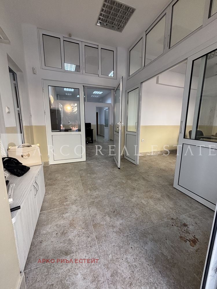 Продава 3-СТАЕН, гр. София, област София-град, снимка 3 - Апартаменти - 54215882