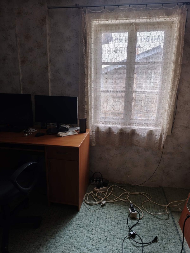 Продава КЪЩА, гр. Плевен, 9-ти квартал, снимка 14 - Къщи - 52772730