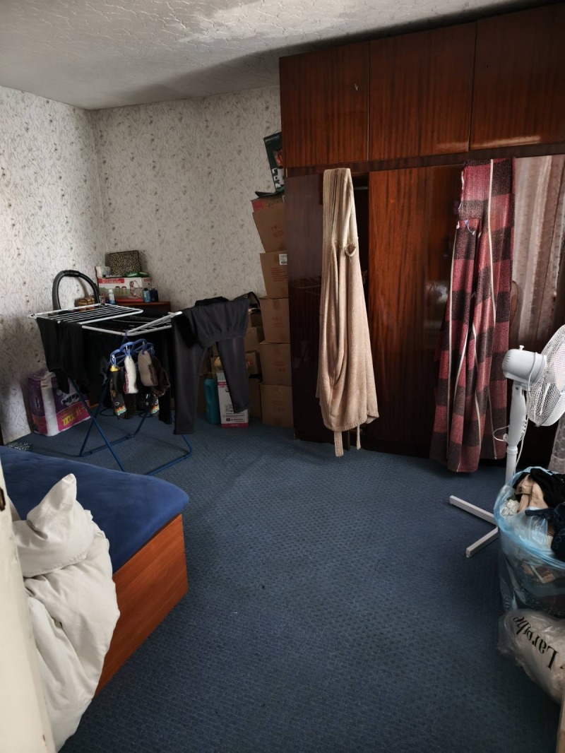 Продава КЪЩА, гр. Плевен, 9-ти квартал, снимка 16 - Къщи - 52772730