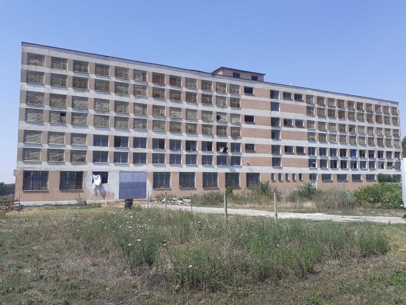 Продава  Пром. помещение област Враца , гр. Бяла Слатина , 4135 кв.м | 95682283 - изображение [6]