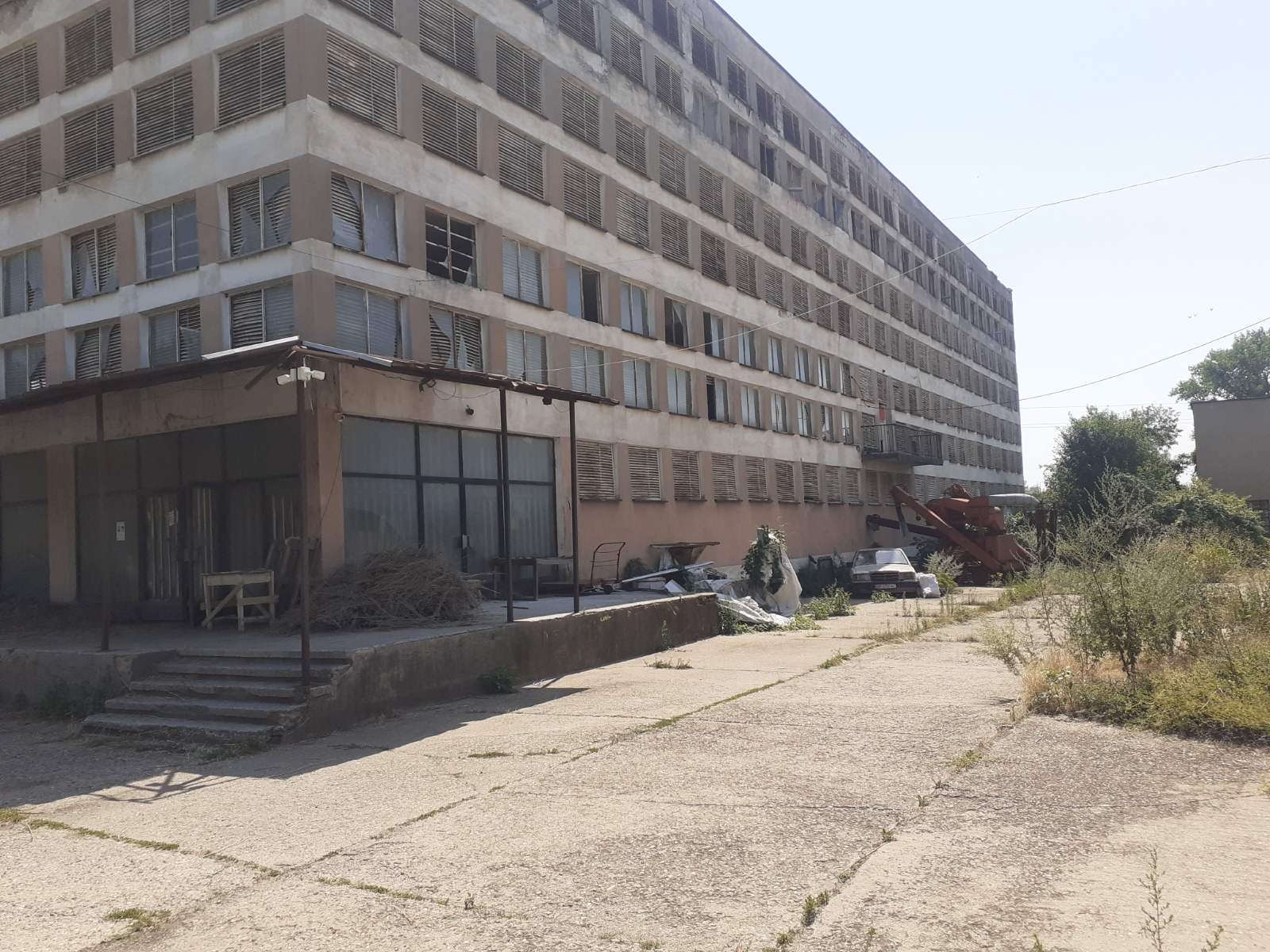 Продава ПРОМ. ПОМЕЩЕНИЕ, гр. Бяла Слатина, област Враца, снимка 2 - Производствени сгради - 51252334