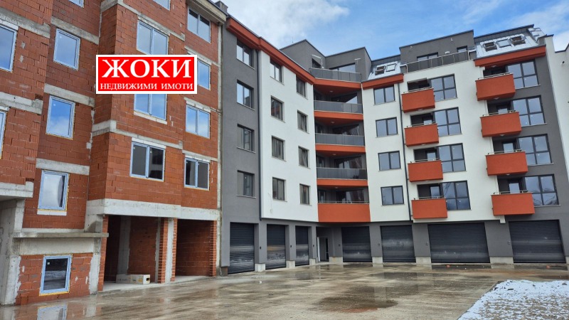 Продава  2-стаен, град Перник, Ладовица •  112 600 EUR • ID 58046496 — holmes.bg - [1] 