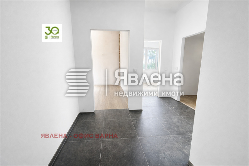 Продава 3-СТАЕН, гр. Варна, Младост 2, снимка 2 - Апартаменти - 53421169