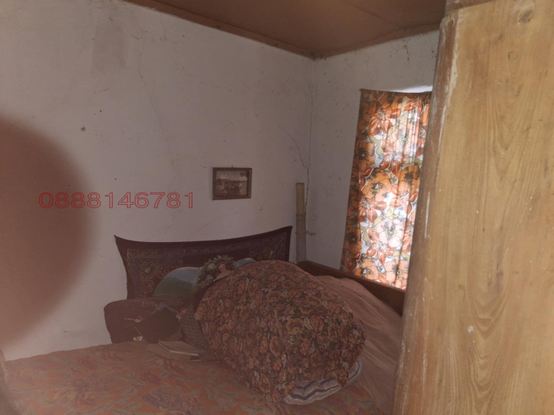 Продава КЪЩА, с. Стрелец, област Велико Търново, снимка 13 - Къщи - 52752803