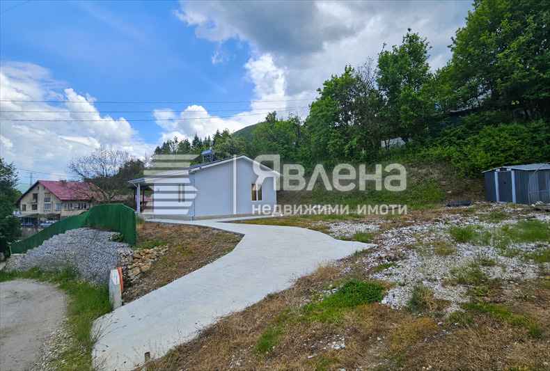 Продава КЪЩА, с. Свидня, област София област, снимка 2 - Къщи - 55149396