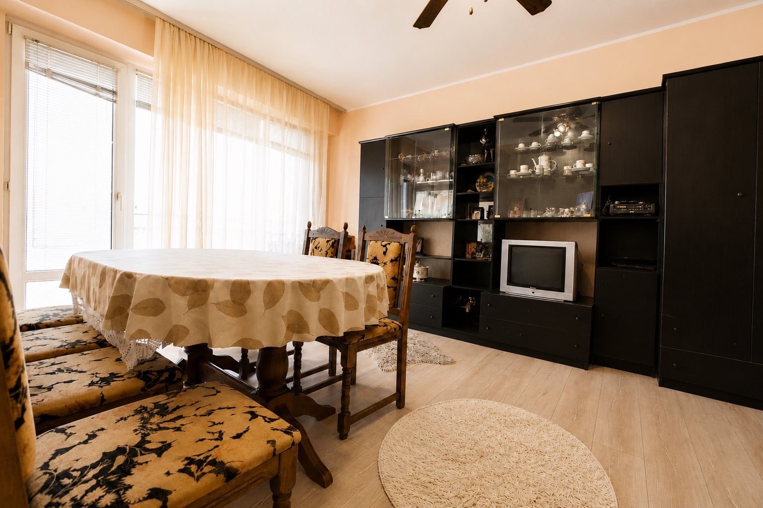 Продава 3-СТАЕН, гр. Велико Търново, Бузлуджа, снимка 3 - Апартаменти - 56022531