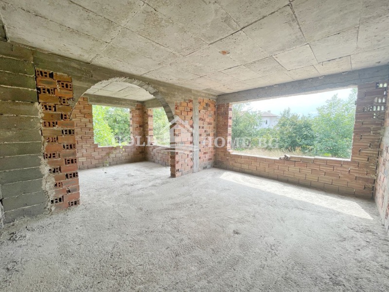 Продава КЪЩА в област Пловдив, с. Строево - 450 кв.м / 159 900 € » 312 737.22 лв., ГОЛД ИМОТИ
