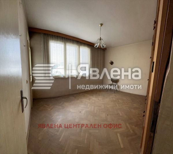 Продава ЕТАЖ ОТ КЪЩА, гр. Ботевград, област София област, снимка 7 - Етаж от къща - 53501326