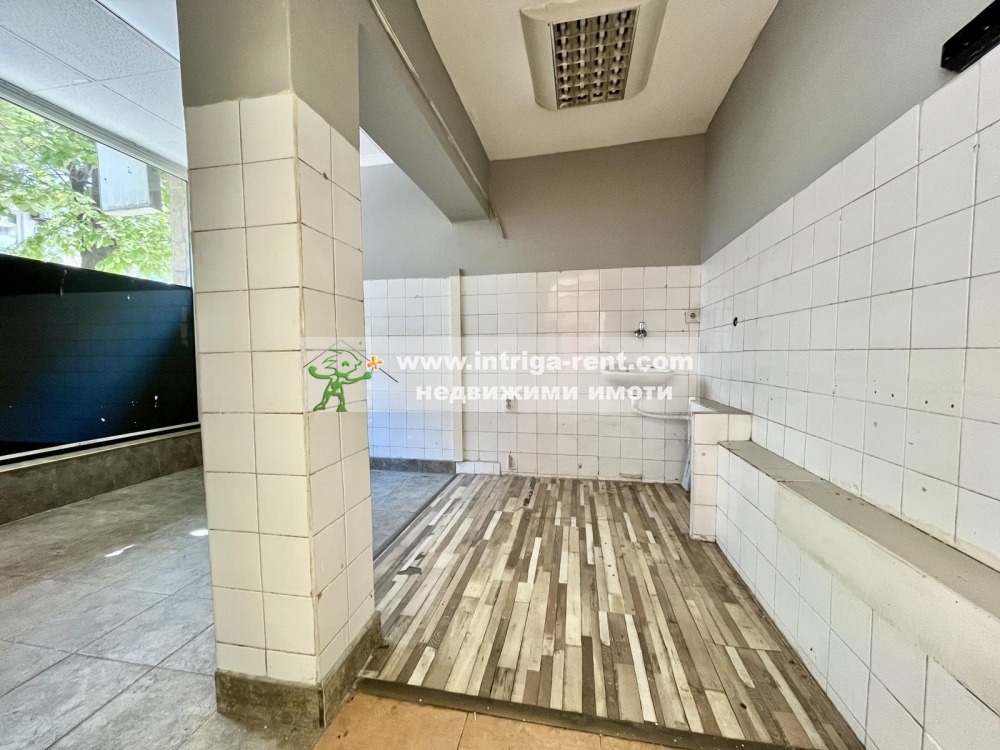 Продава КЪЩА, гр. Хасково, Център, снимка 2 - Къщи - 45994349