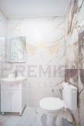 Продава КЪЩА, област Добрич, с. Соколово • 175000 € / 342270.25 лв. • 45210092 15