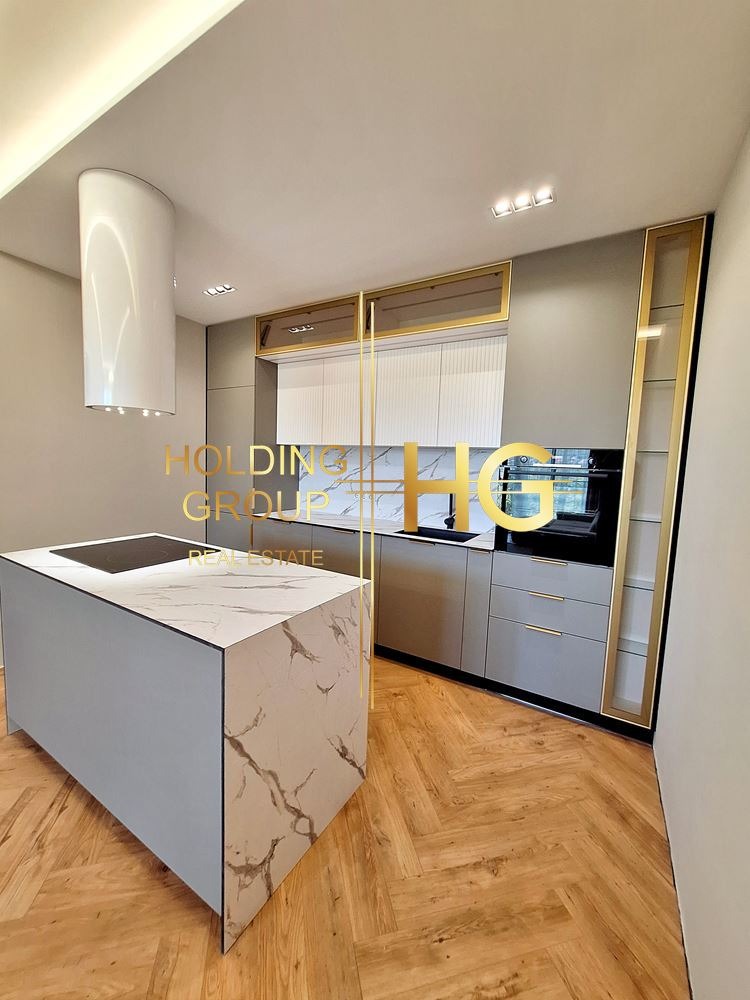 Na prodej  1 ložnice Varna , k.k. Sv.Sv. Konstantin i Elena , 77 m2 | 24079861