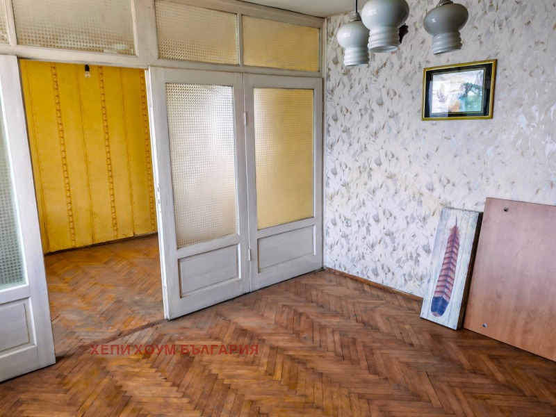 Myytävänä  2 makuuhuonetta Ruse , Širok tsentar , 100 neliömetriä | 53616496 - kuva [2]