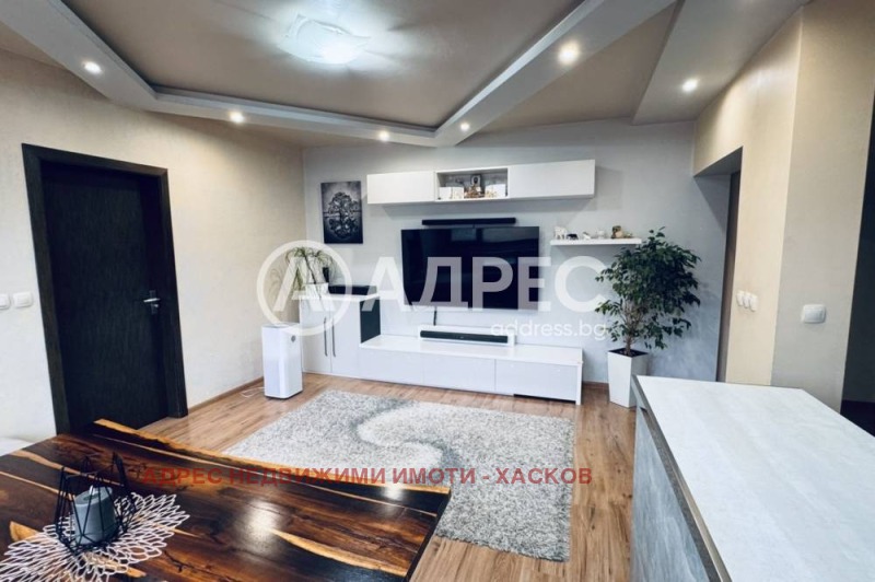 Продава 3-СТАЕН, гр. Хасково, Център, снимка 2 - Апартаменти - 52372477