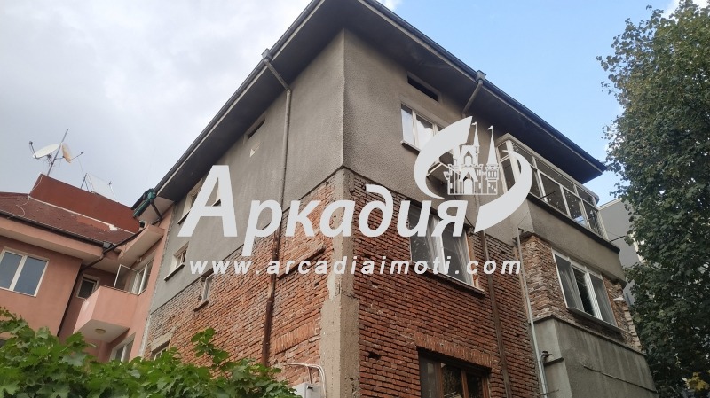 Продава  Етаж от къща, град Пловдив, Въстанически •  122 500 EUR • ID 94695525 — holmes.bg - [1] 