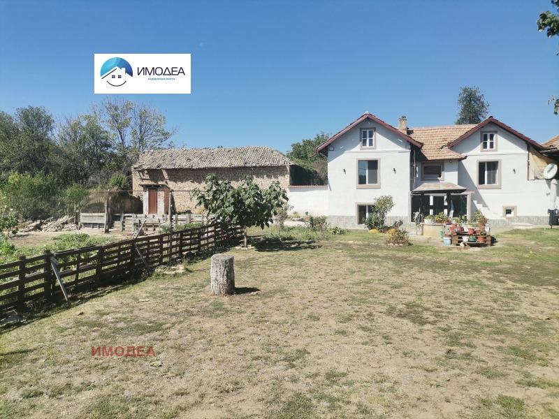 Продава КЪЩА, с. Долна Липница, област Велико Търново, снимка 4 - Къщи - 52815796