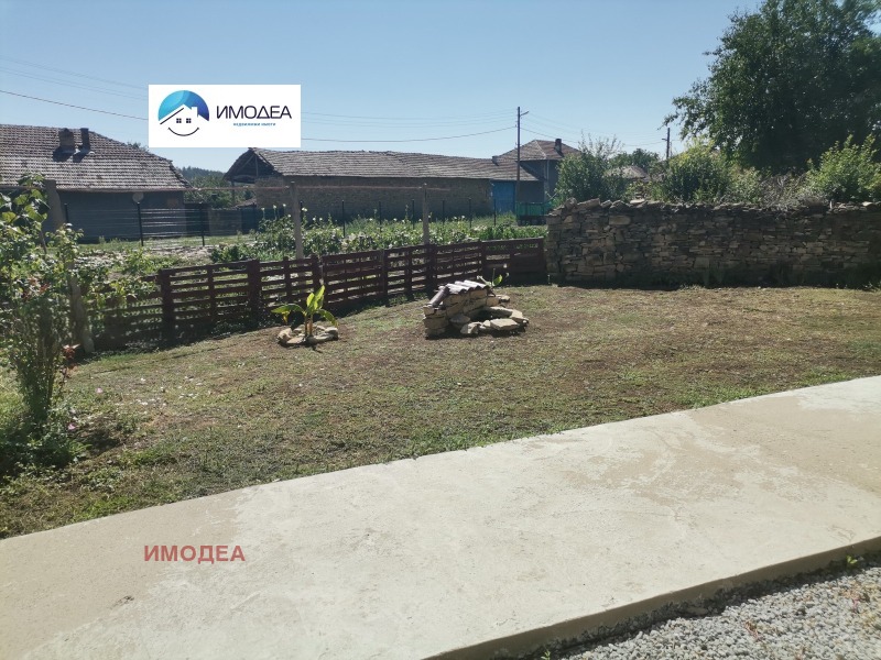 Продава КЪЩА, с. Долна Липница, област Велико Търново, снимка 9 - Къщи - 52815796