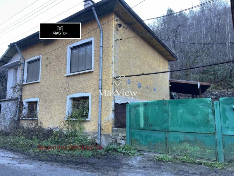 Продава КЪЩА, с. Лопян, област София област, снимка 15 - Къщи - 52824417