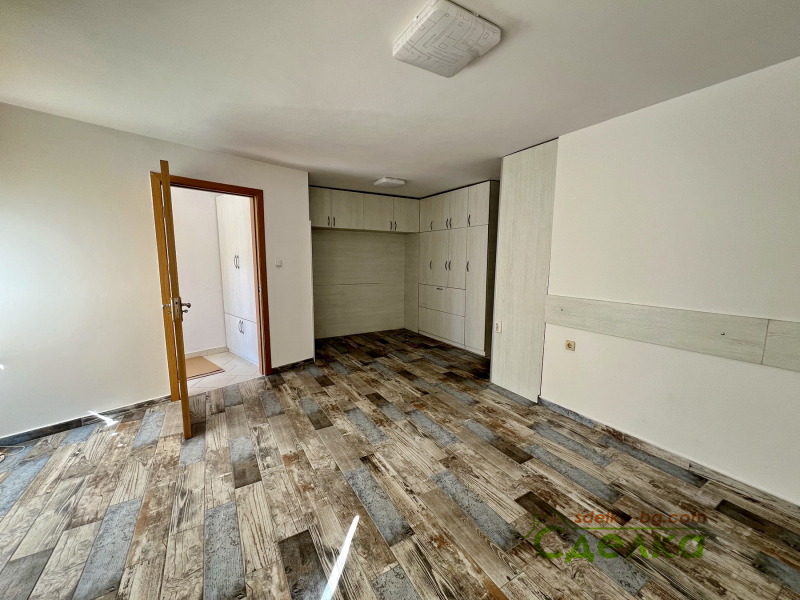 Te koop  Studio Gabrovo , Tsentar , 48 m² | 22069494 - afbeelding [2]