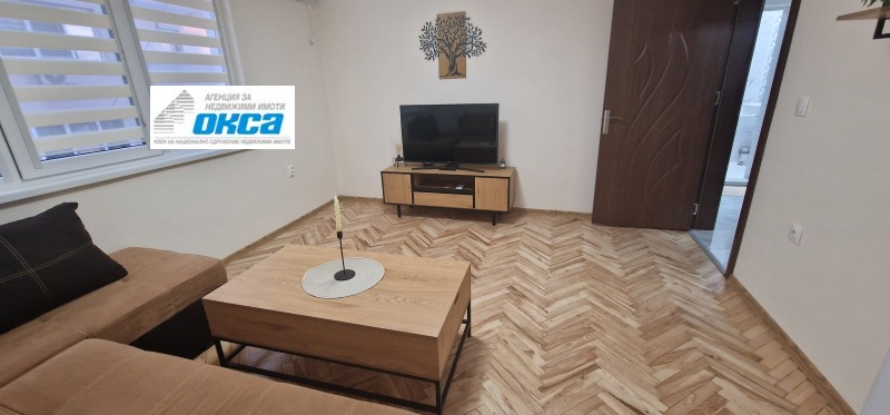 Продава  2-стаен град Плевен , Широк център , 55 кв.м | 29432219