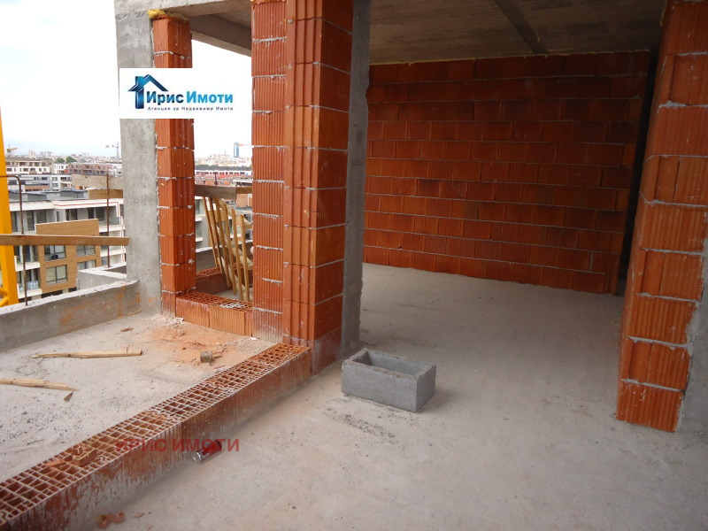 À venda  1 quarto Sofia , Studentski grad , 93 m² | 39021261 - imagem [2]