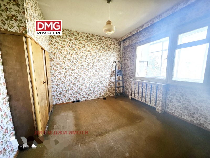 Продава  2-стаен град София , Люлин 4 , 66 кв.м | 99364807 - изображение [2]