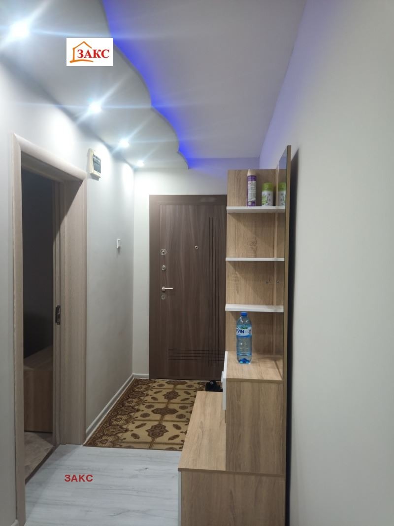 Продава 2-СТАЕН, гр. Кърджали, Център, снимка 2 - Апартаменти - 55070141