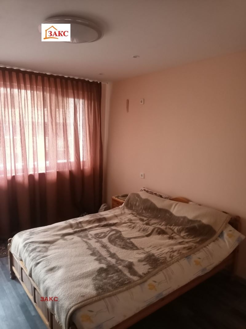 Продава 2-СТАЕН, гр. Кърджали, Център, снимка 4 - Апартаменти - 55070141