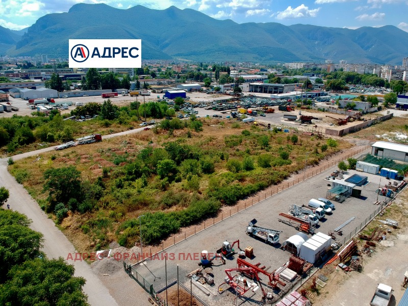 Продава  Парцел, град Враца, Промишлена зона - Изток •  150 000 € • ID 92721770 — holmes.bg - [1] 