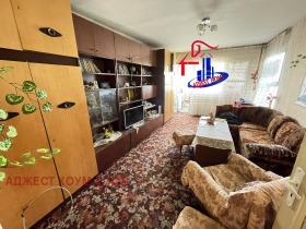 Продажба на тристайни апартаменти в град Шумен - изображение 1 