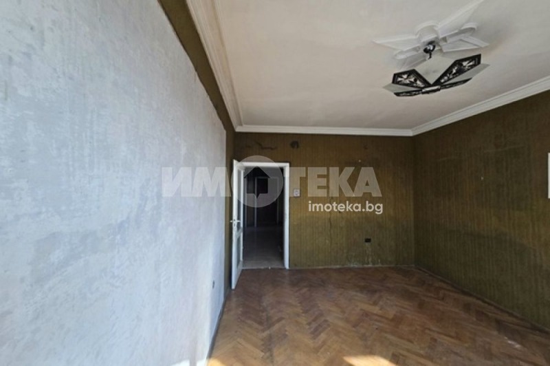 Till salu  2 sovrum Plovdiv , Kjutjuk Parij , 98 kvm | 39682811 - bild [6]