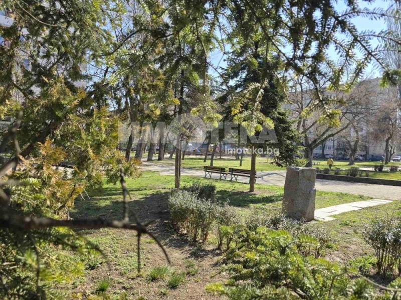 Till salu  2 sovrum Plovdiv , Kjutjuk Parij , 98 kvm | 39682811 - bild [2]