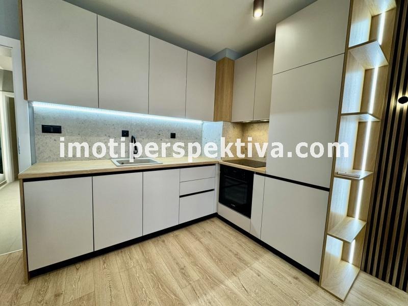 Продава 3-СТАЕН, гр. Пловдив, Кючук Париж, снимка 2 - Апартаменти - 55291829