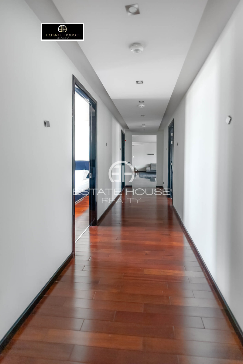 Продаја  3 спаваће собе Софија , Манастирски ливади , 241 м2 | 65475490 - слика [10]